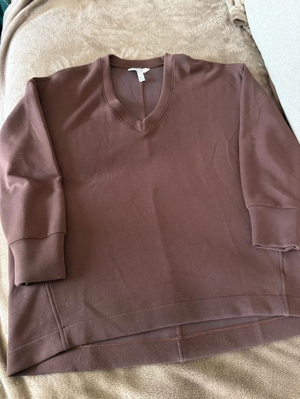 SPANX Women’s Air Essentials Brushed V Neck Tunic in Chocolate Brown, size L - Picture 2 of 4